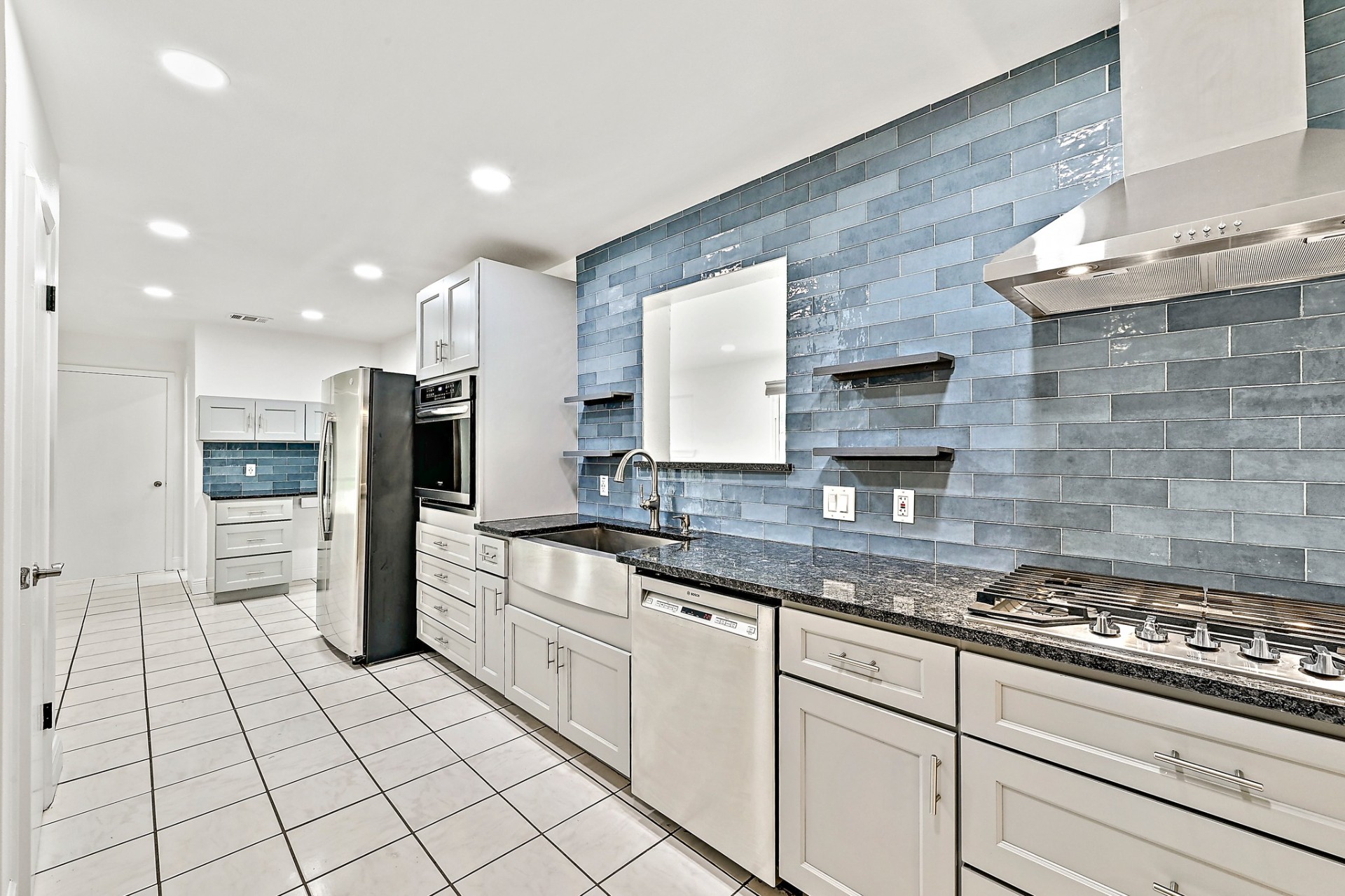 Kitchen — Range Wall — current, vacant