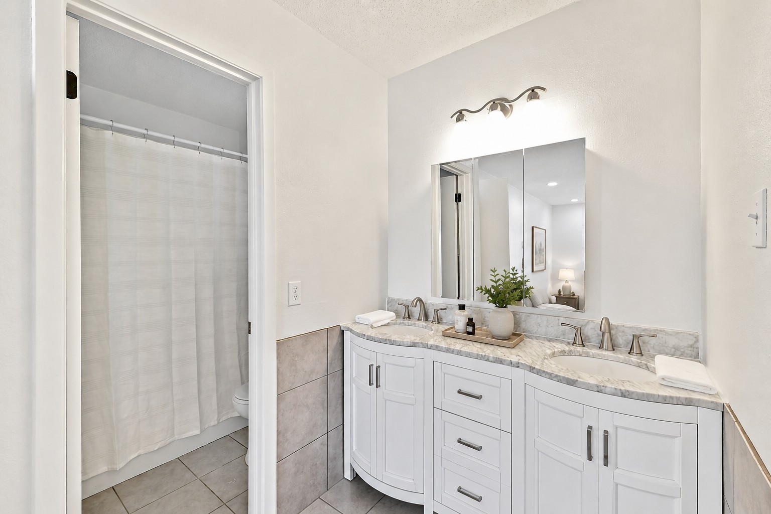 Primary Bath — AI staged vision